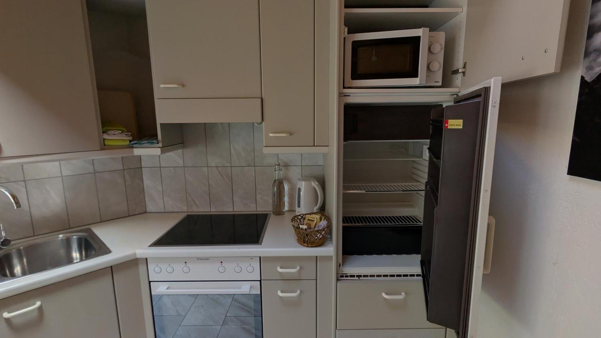 Hotel Harder Minerva Интерлакен Екстериор снимка